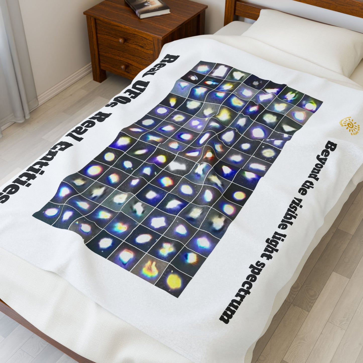 Mystical Real UFO/LIGHT BEINGS Blanket | Cozy Alien Design | Perfect for Stargazers & Sci-Fi Fans | Great for Gifts, Home Decor, or Movie Nights