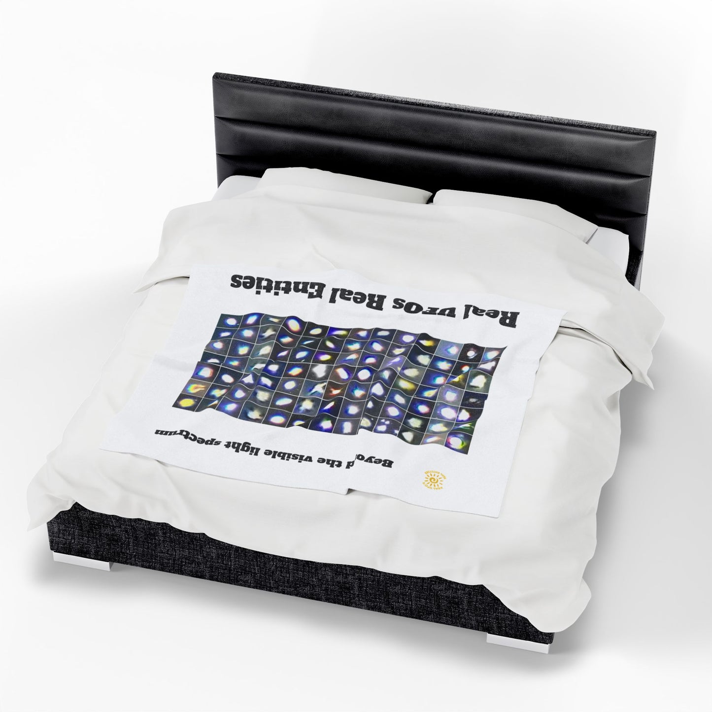 Mystical Real UFO/LIGHT BEINGS Blanket | Cozy Alien Design | Perfect for Stargazers & Sci-Fi Fans | Great for Gifts, Home Decor, or Movie Nights